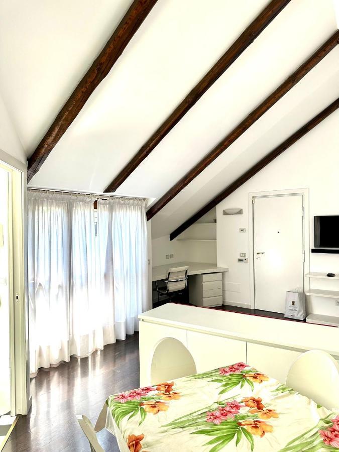 Garibaldi Suite Milão Exterior foto